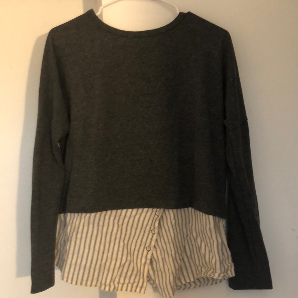 Thin sweater top